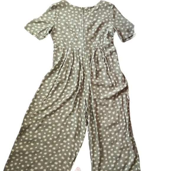 Laundry by Shelli Segal Light Olive Floral Summer Jumpsuit - Picture 3 of 4
